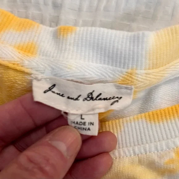 Jane & Delancey Yellow White Tie dye long sleeve t-shirt women’s sz L oversized - Picture 2 of 4